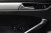 Volkswagen Passat 2016-26