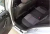 Volkswagen  Golf 2002-8