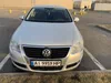 Volkswagen Passat 2010-4
