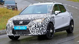 Оновлений Seat Arona виїхав на тести