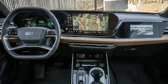 Дизайн-директор Audi різко розкритикував засилля екранів у сучасних авто