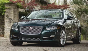 Компанія Jaguar відмовилася одразу від кількох нових моделей, щоб повністю перейти до електромобілів