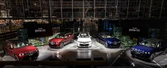 BMW підтвердила: нове покоління X5 збереже версію з двигуном V8