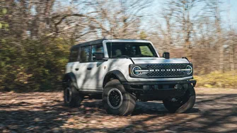 Масштабний відклик автомобілів Ford через проблеми з камерами та двірниками