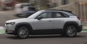 Mazda відкладає вихід нового електромобіля до 2029 року і змінює пріоритети