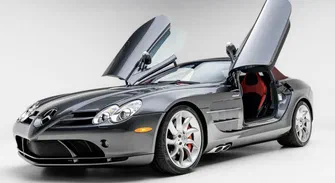 Рідкісний Mercedes-Benz SLR McLaren Roadster з подвійним турбонаддувом продали на аукціоні за 344 тисячі доларів