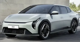Kia EV4 — новий електричний хетчбек з пробігом до 624 км та ціною від £34,695