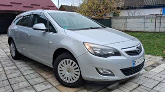Opel Astra 2011
