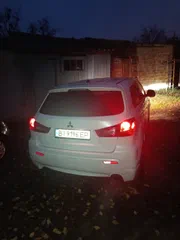 Mitsubishi Outlander Sport 2011