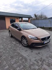 Volvo V40 Cross Country 2017