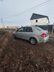 Nissan Tiida 2010