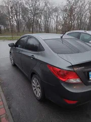 Hyundai Accent 2011