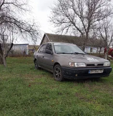 Nissan Sunny 1991