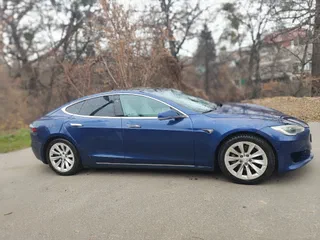 Tesla Model S 2017