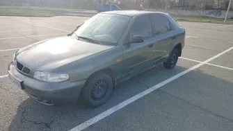 Daewoo Nubira 1998