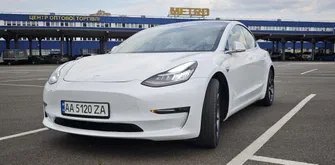 Tesla Model 3 2020