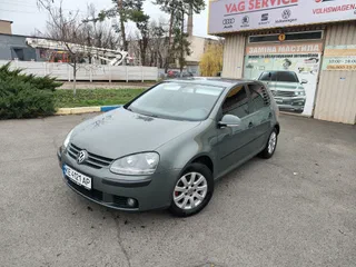 Volkswagen Golf 2004