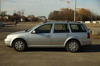 Volkswagen Golf 2004