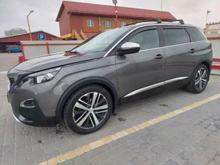 Peugeot 5008 2017