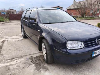 Volkswagen Golf 2003
