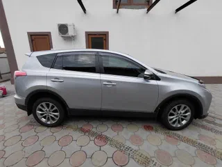 Toyota RAV4 2017