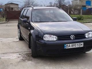 Volkswagen Golf 2003