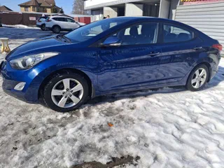 Hyundai Elantra 2012
