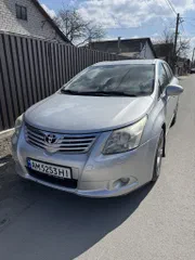 Toyota Avensis 2011