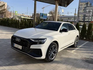 Audi Q8 2020