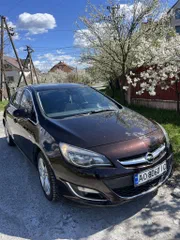 Opel Astra 2013