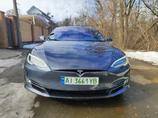 Tesla Model S 2018