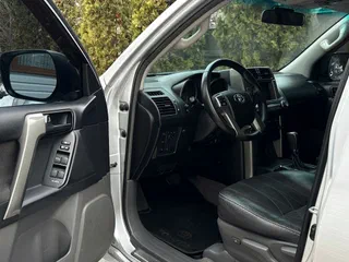 Toyota Land Cruiser Prado 2011