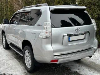 Toyota Land Cruiser Prado 2011
