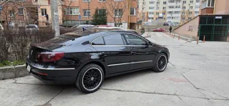 Volkswagen Passat CC 2011