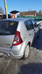 Renault Sandero 2012