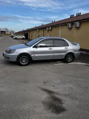 Mitsubishi Lancer 2005