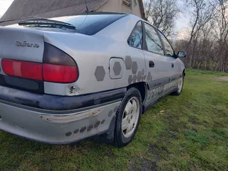 Renault Safrane 1998