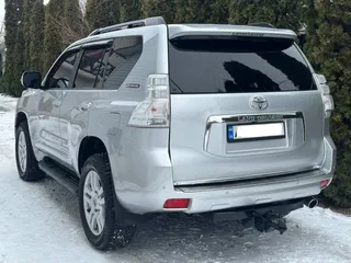 Toyota Land Cruiser Prado 2011