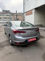 Hyundai Elantra 2020