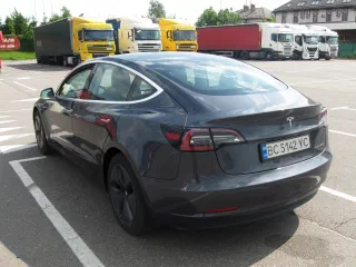 Tesla Model 3 2018