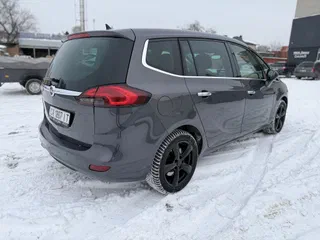 Opel Zafira 2011