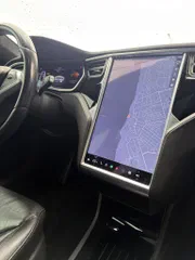 Tesla Model S 2015