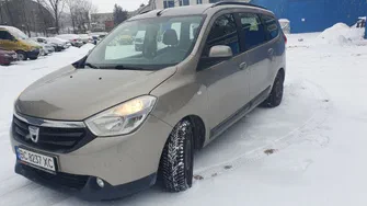 Dacia Lodgy 2012