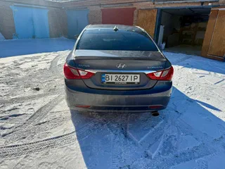 Hyundai Sonata 2010