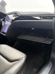 Tesla Model S 2015