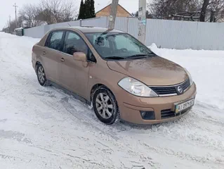 Nissan Tiida 2008