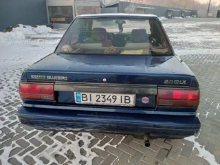 Nissan Bluebird 1989