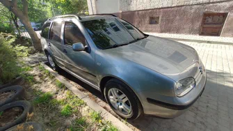 Volkswagen Golf 2002