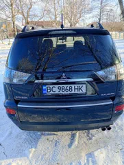 Mitsubishi Outlander 2010