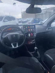 Peugeot 208 2014